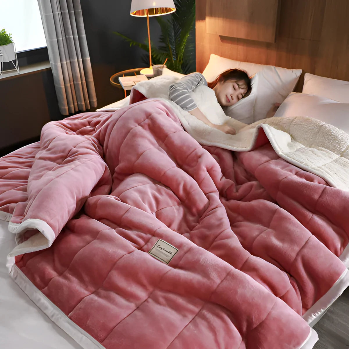 Cozy Sherpa Blanket for Restorative Sleep
