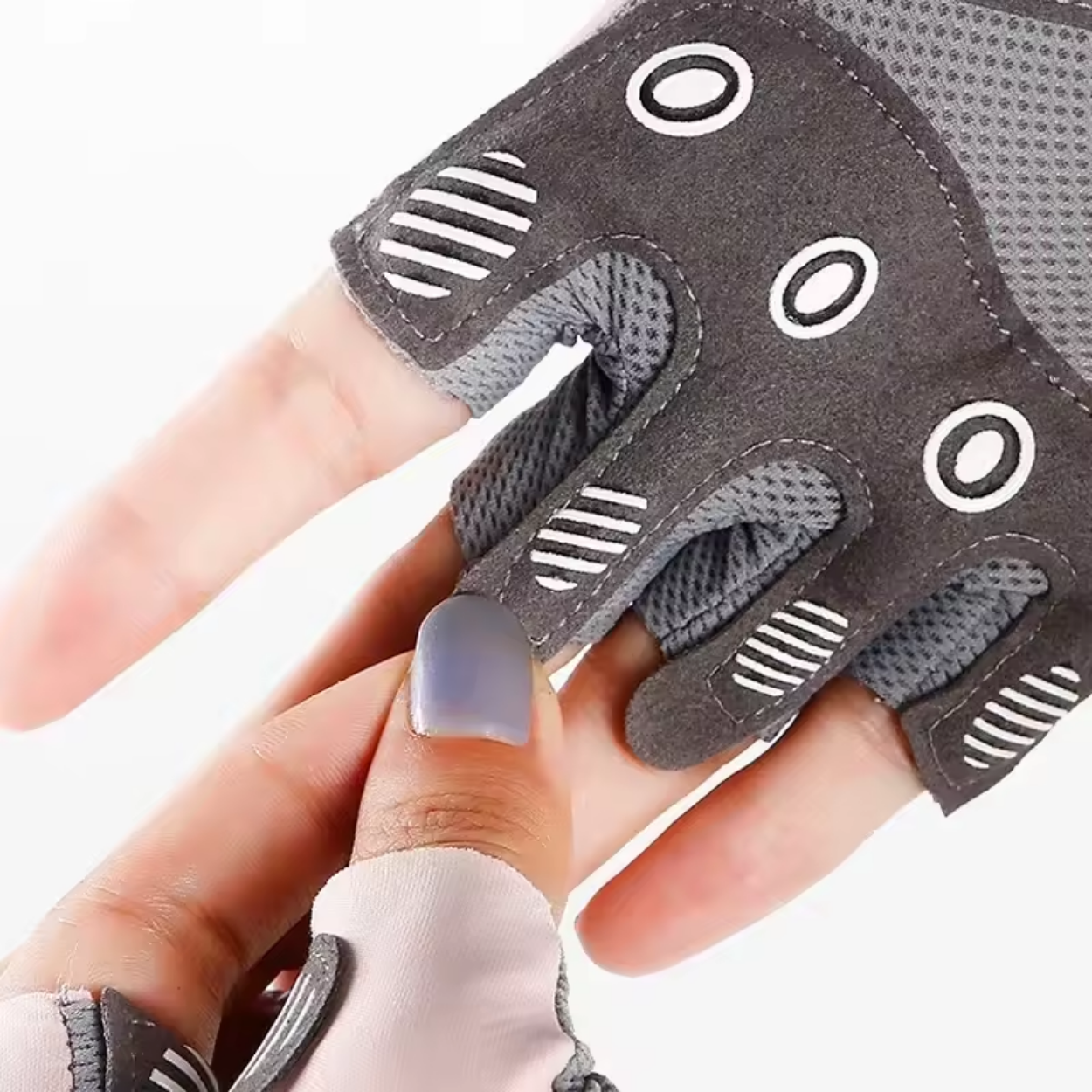 Grip and Breathable Sports Gloves for Weightlifting